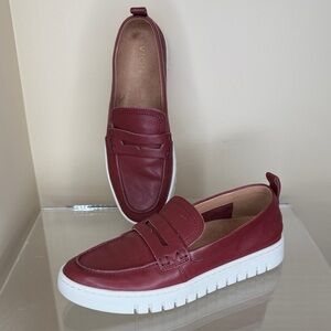 Vionic Uptown Loafer